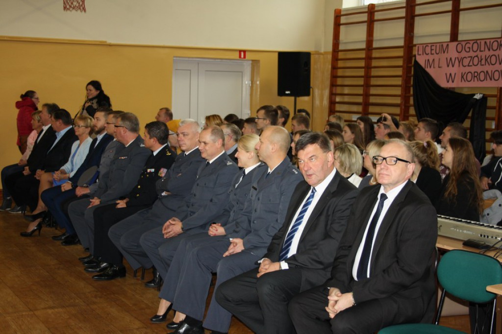Uroczyste ślubowanie w LO Koronowo