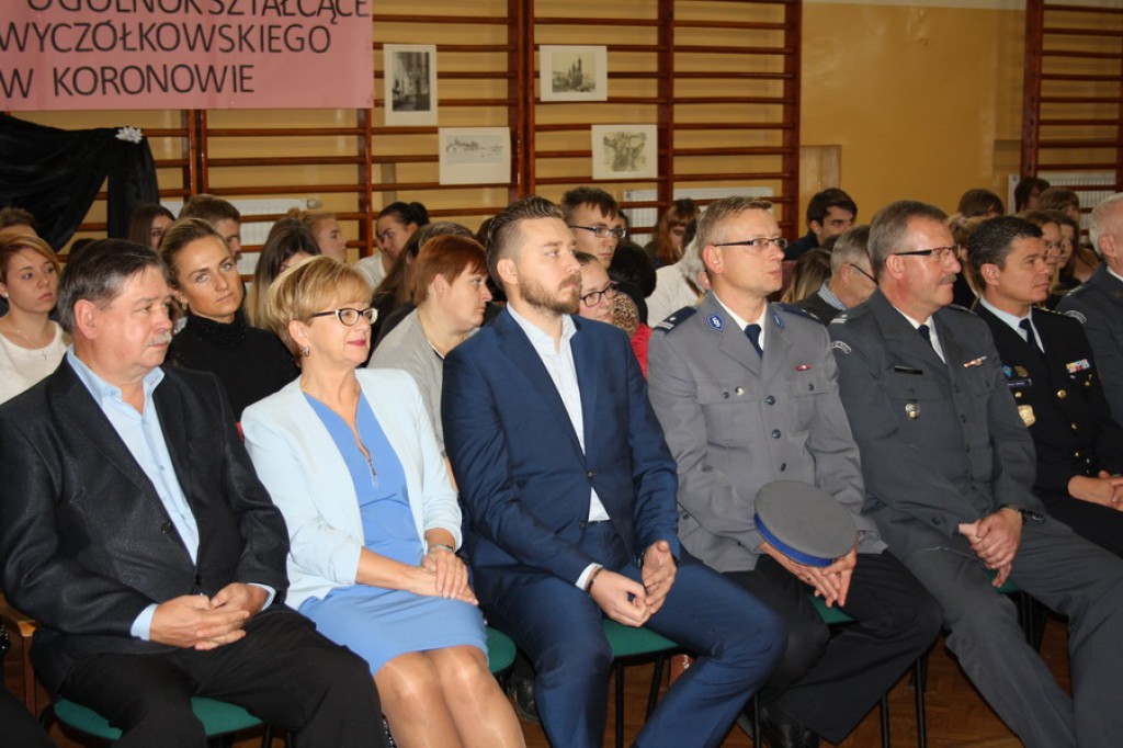 Uroczyste ślubowanie w LO Koronowo