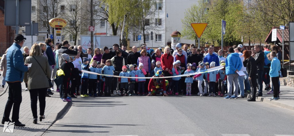 Młodzi zawodnicy na Biegu Mikrutów