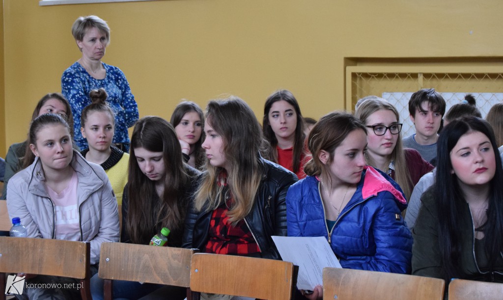 Pokazy w koronowskim liceum
