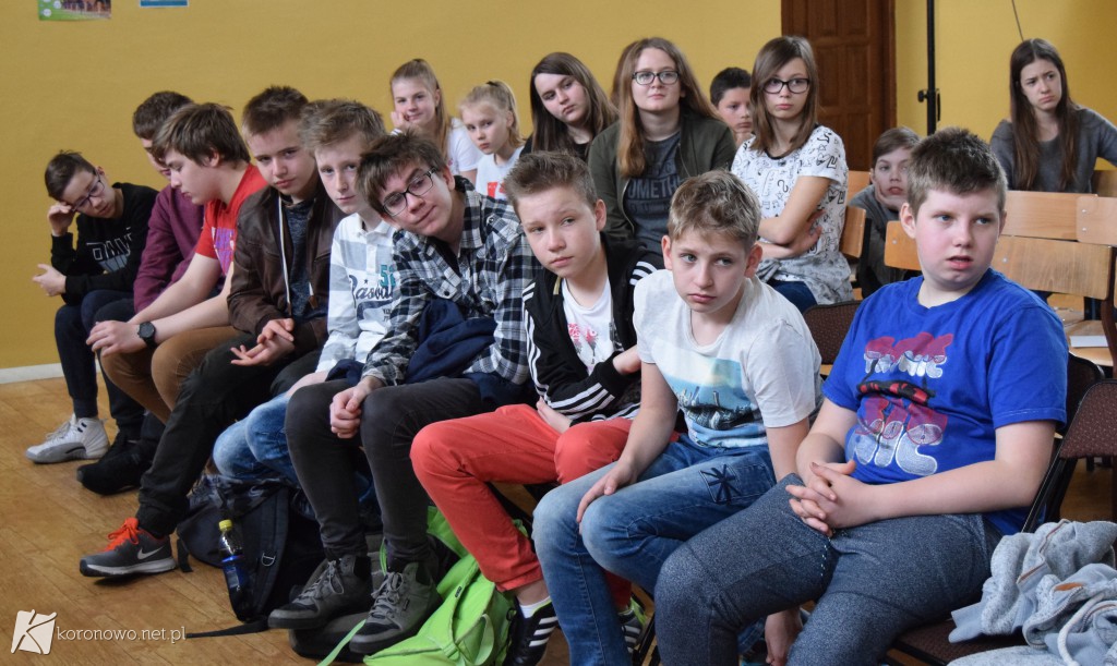 Pokazy w koronowskim liceum