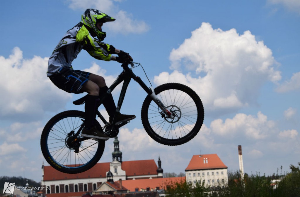 Storm Downhill Contest 2017