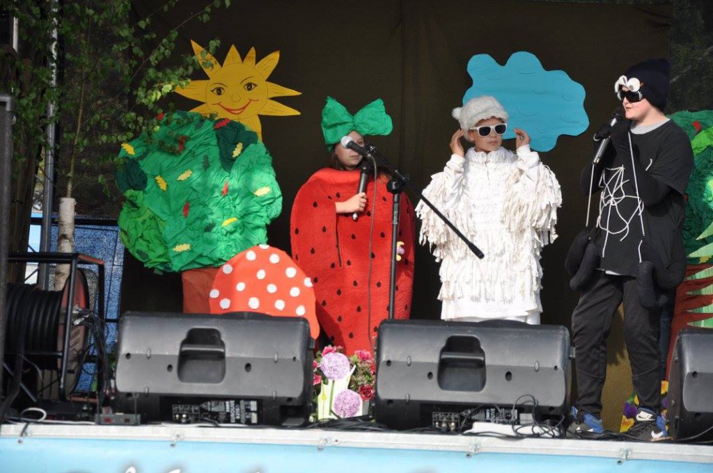 T jak Teatr na plaży w Pieczyskach