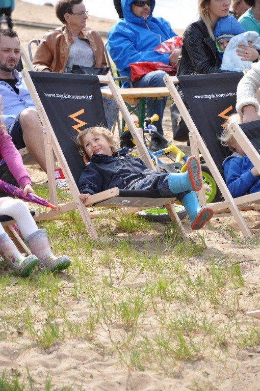 T jak Teatr na plaży w Pieczyskach