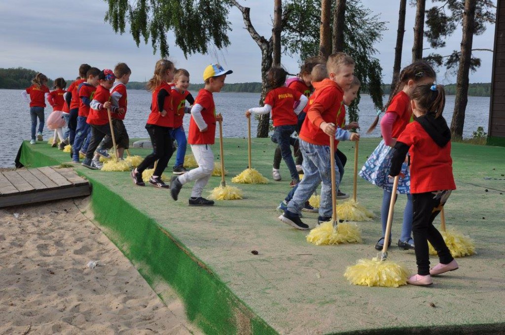T jak Teatr na plaży w Pieczyskach