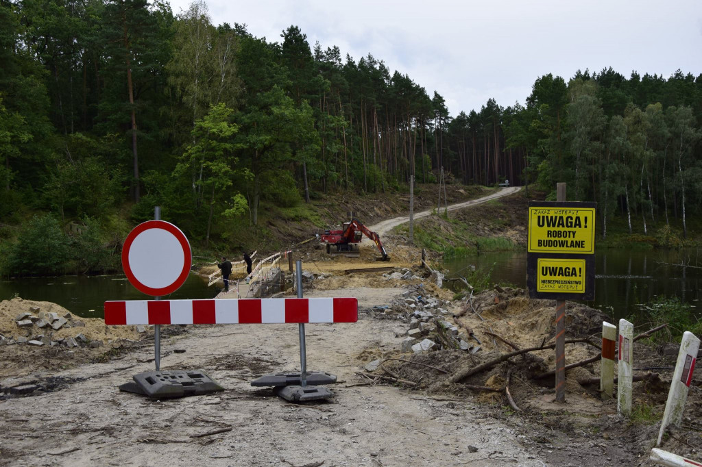 Budowa mostu w Krówce Leśnej