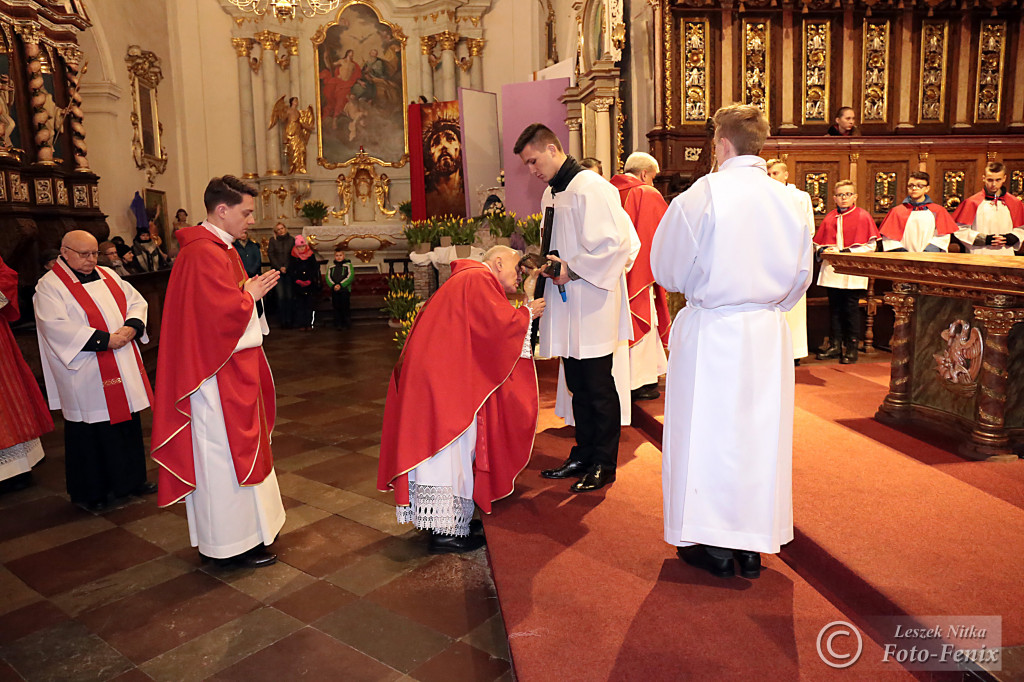 Wielki Piątek w koronowskiej bazylice