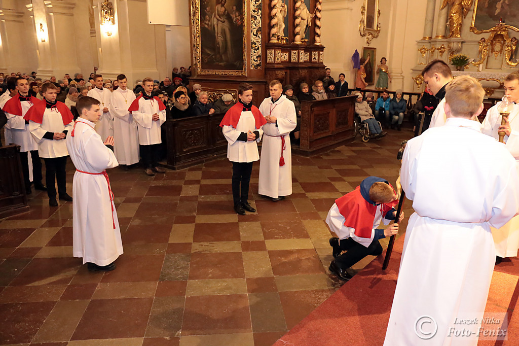 Wielki Piątek w koronowskiej bazylice