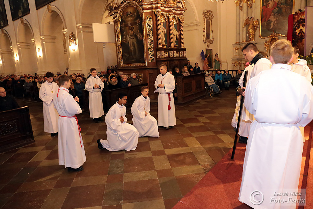 Wielki Piątek w koronowskiej bazylice