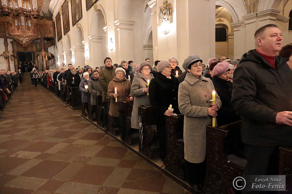 Wigilia Paschalna i procesja