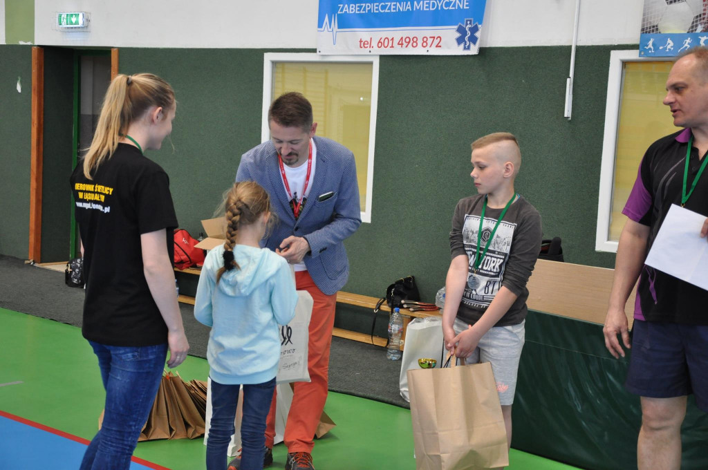 Turniej tenisa stołowego