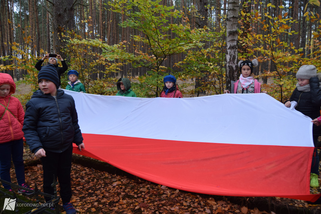 Oddanie hołdu pomordowanym