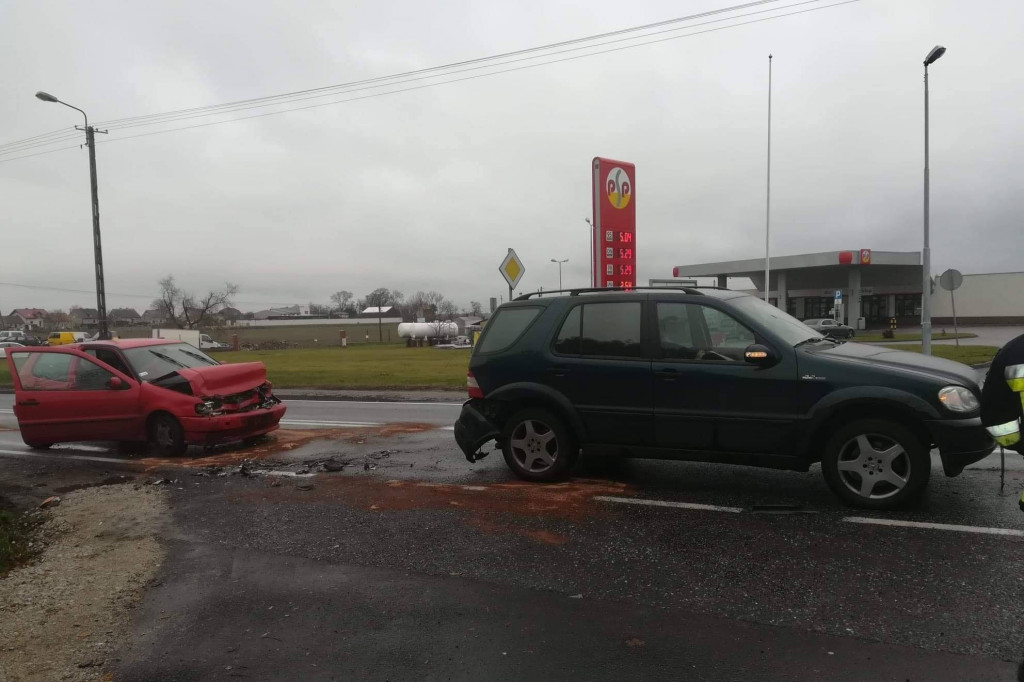 Zderzenie samochodów w Mąkowarsku