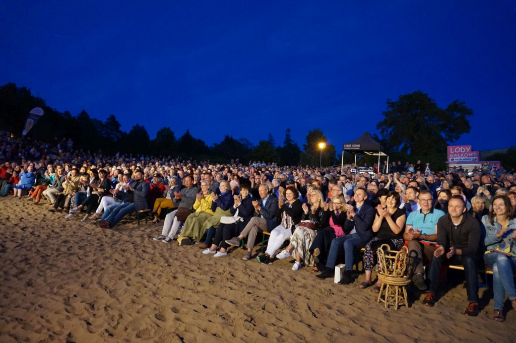 Arie na plaży w Pieczyskach