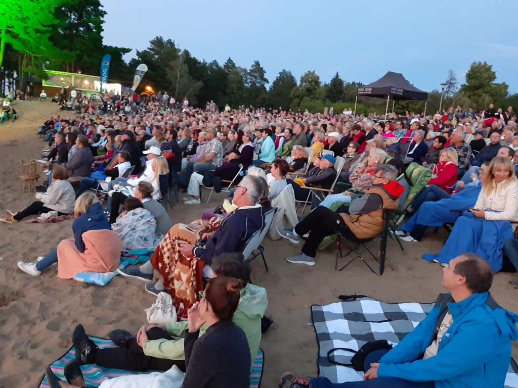 Arie na plaży w Pieczyskach