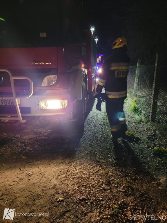 Wypalali gałęzie nieopodal drogi krajowej w miejscowości Tryszczyn