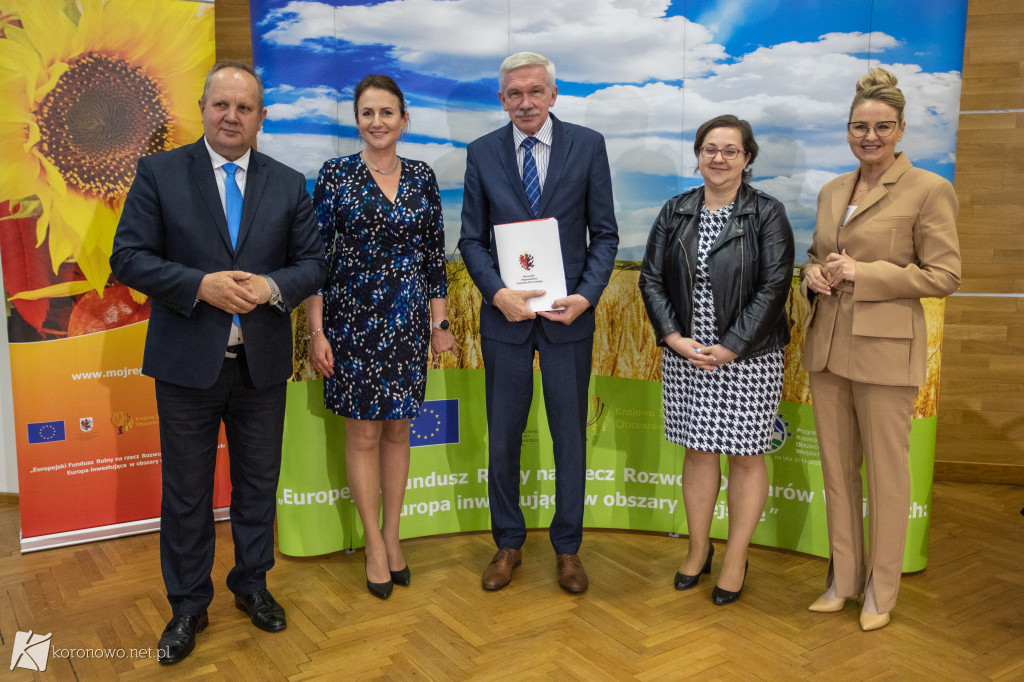 Urząd Marszałkowski wręczył dotacje. Ile otrzymała Gmina Koronowo?