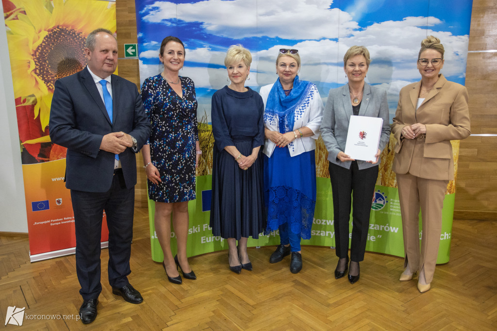 Urząd Marszałkowski wręczył dotacje. Ile otrzymała Gmina Koronowo?