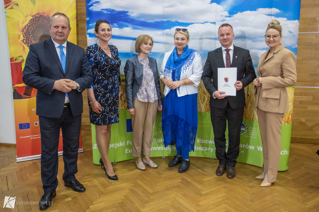 Urząd Marszałkowski wręczył dotacje. Ile otrzymała Gmina Koronowo?