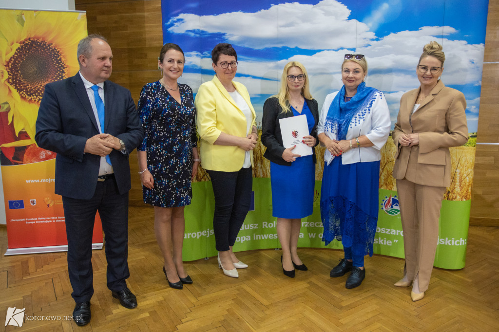 Urząd Marszałkowski wręczył dotacje. Ile otrzymała Gmina Koronowo?