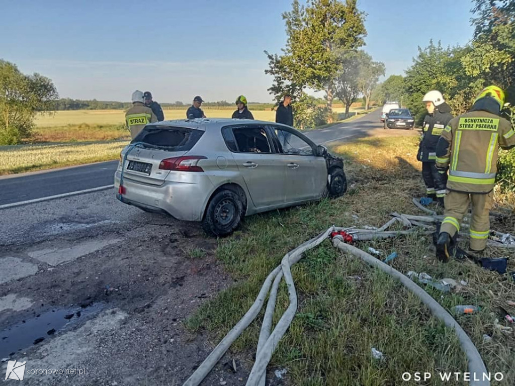 OSP Wtelno: Spłonął samochód na drodze do Gogolinka