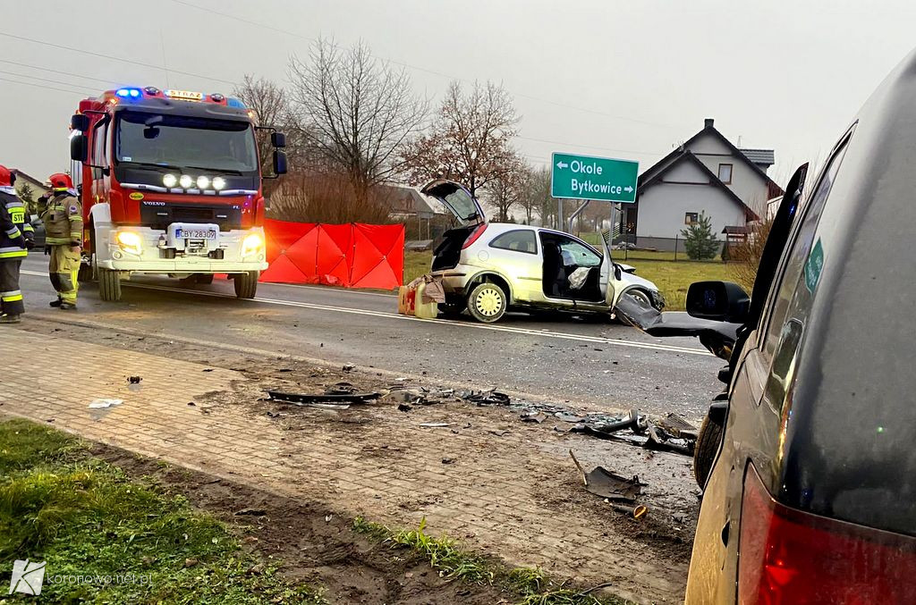 Śmiertelny wypadek na Drodze Krajowej nr 25. Nie żyje 33-latek