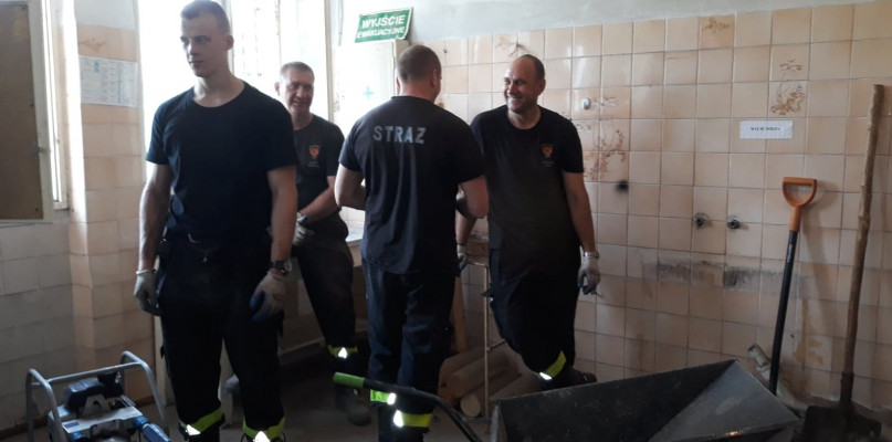 Do akcji licznie przyłączyli się koronowscy strażacy fot. OSP KSRG Koronowo