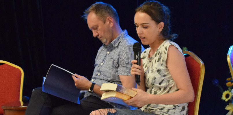 Swoje działe lieterackie zaprezentowali Jarosław Jakubowski i Natalia Jagiełło-Dąbrowska fot. redakcja