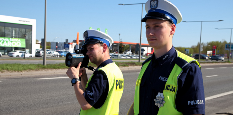 Policjanci w dalszym ciągu apelują o ostrożną i rozważną jazdę fot. nadesłane