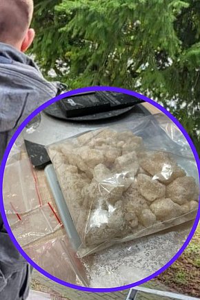 Bydgoscy policjanci przejęli kilogram narkotyków-624