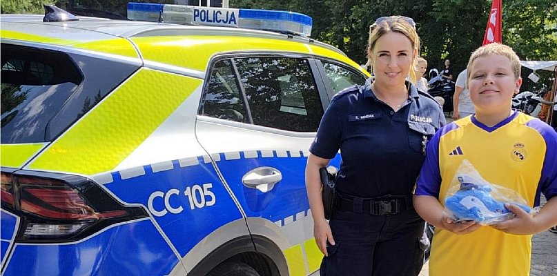 Koronowscy policjanci na charytatywnym festynie w Pieczyskach - 13619