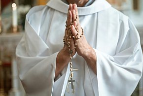 Nowe dane z Kościoła. Coraz mniej młodych wybiera drogę kapłaństwa?-13959