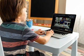 Popularni influencerzy mogą mieć kłopoty. Treści dla dzieci budzą kontrowersje-14152