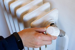 Kaloryfer zakręcony? I tak zapłacisz. Nowe prawo uderzy w lokatorów-14179