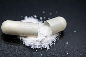 Salmonella w popularnym suplemencie. „Nie należy spożywać”-14197