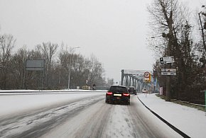 Poważne zagrożenie na drogach. Kierowcy często o tym zapominają-14537