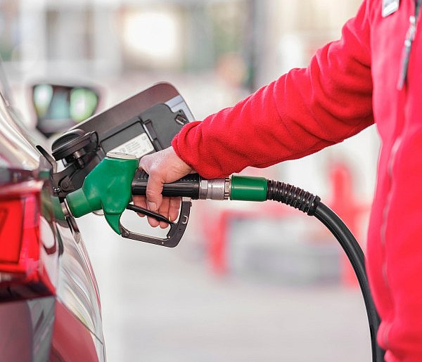 UOKiK skontrolował paliwa. Sprawdź, które stacje wypadły najgorzej-14112