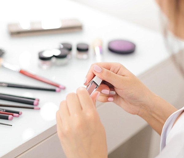 Nie używaj tych kosmetyków. GIS ostrzega przed produktami-14281